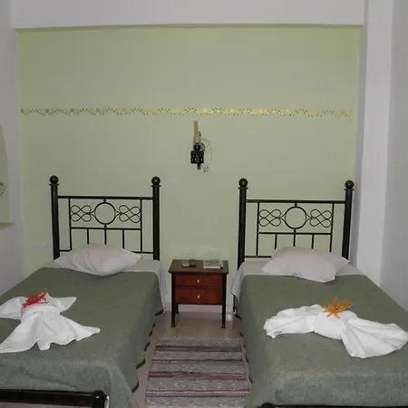 Mirsini Pansion Guest house 2*
